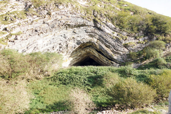 Découvrez une curiosité naturelle : la grotte d'arpea