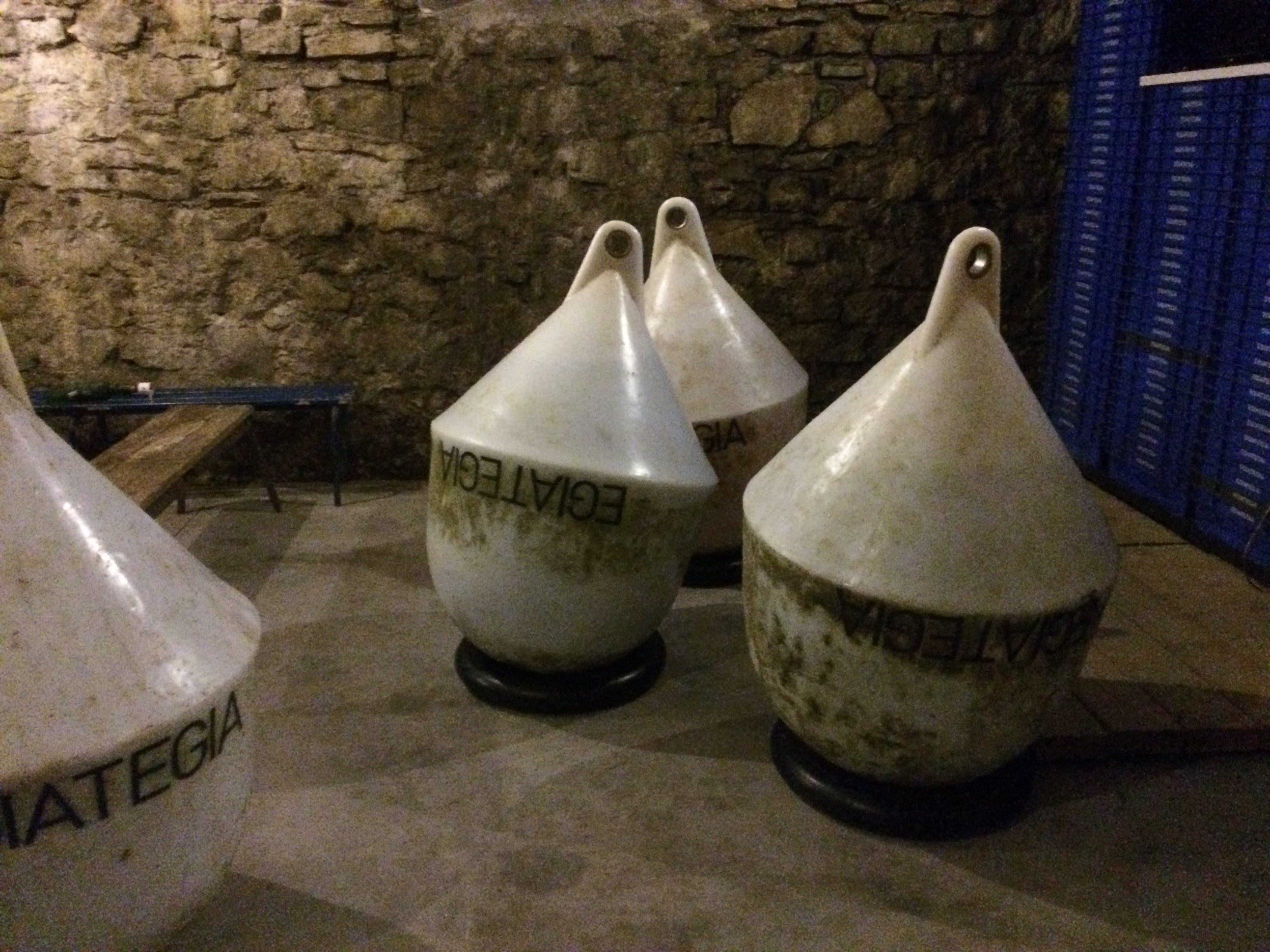 Cuves d'immersion pour le vin Egiategia
